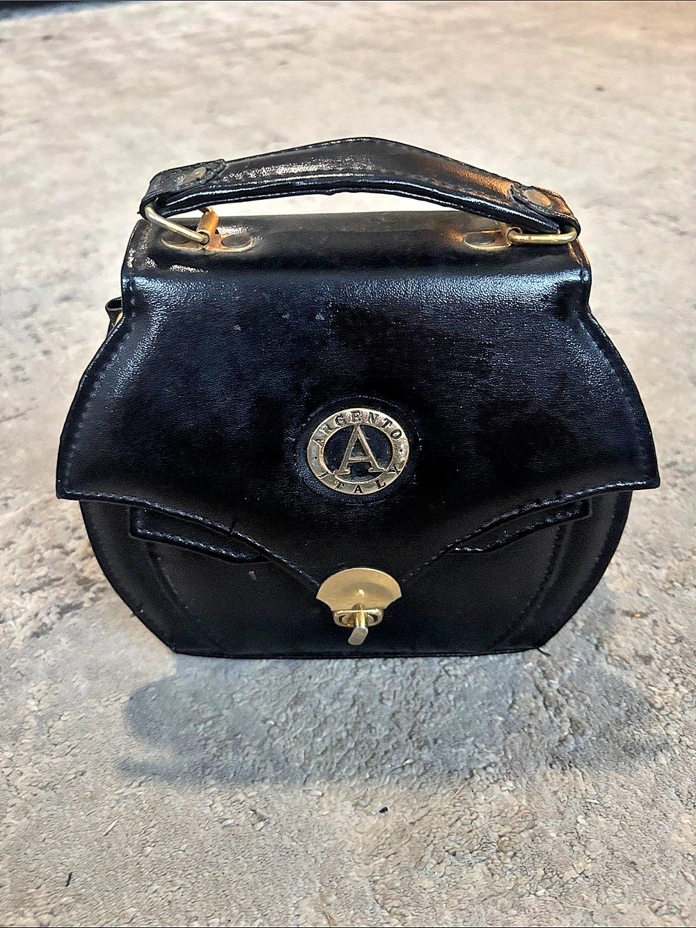 VINTAGE Argento Italy Black Shoulder Bag with Gold-Tone Hardware